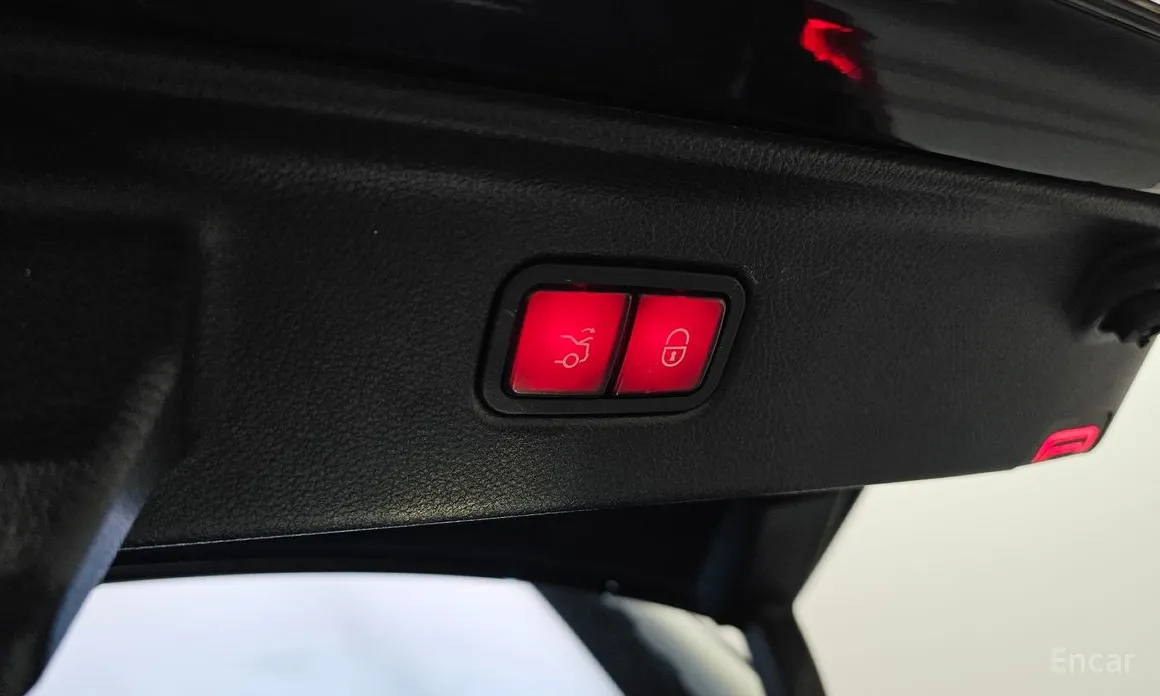 Фото 20 - Mercedes-Benz S-Class