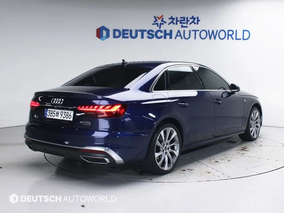 Фото 2 - Audi A4