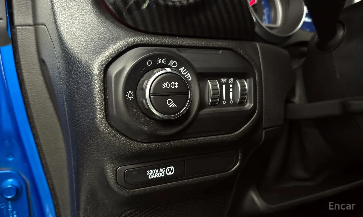 Фото 14 - Jeep Gladiator