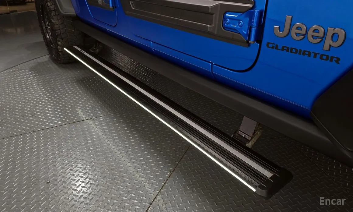 Фото 18 - Jeep Gladiator