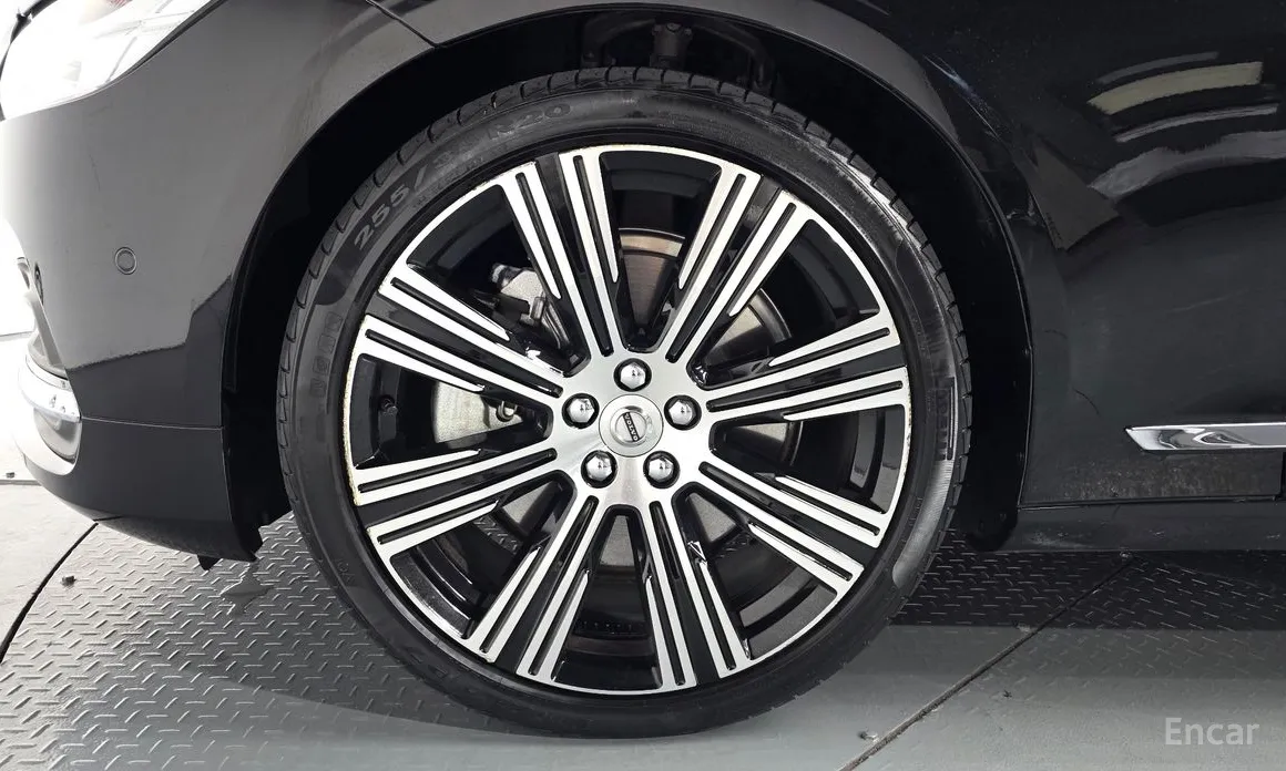 Фото 5 - Volvo S90