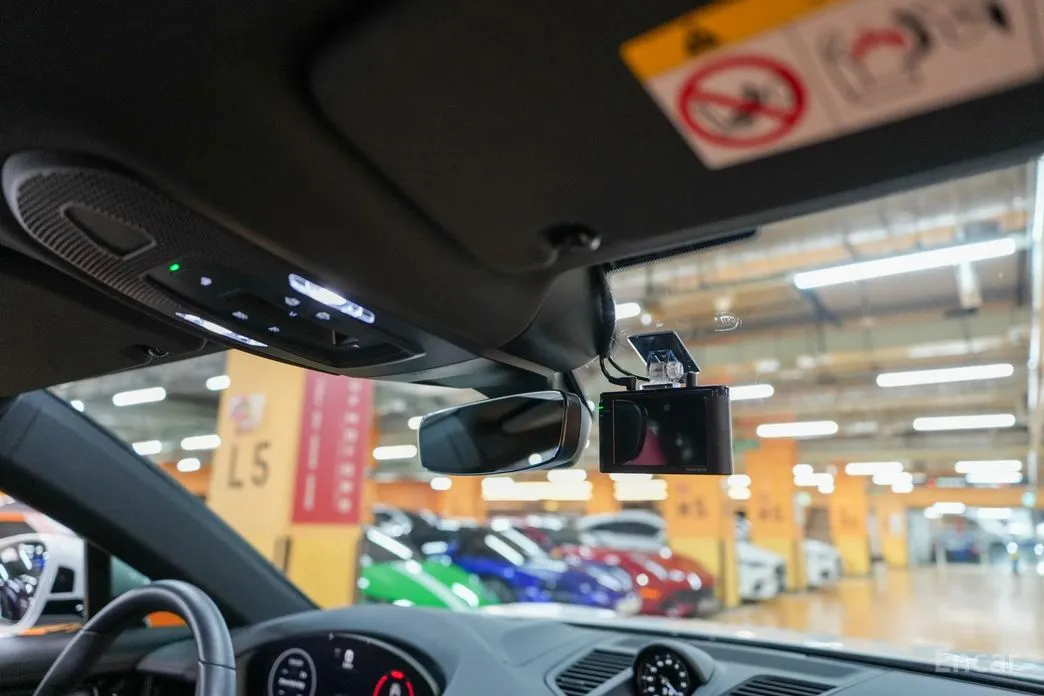 Фото 14 - Porsche Panamera