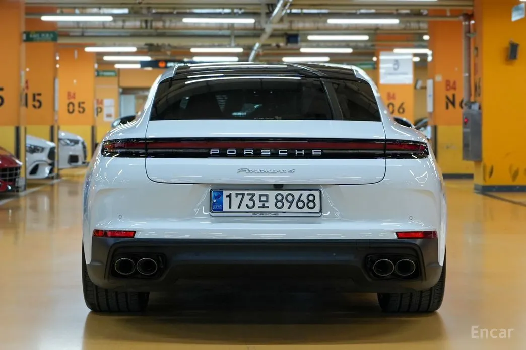 Фото 4 - Porsche Panamera