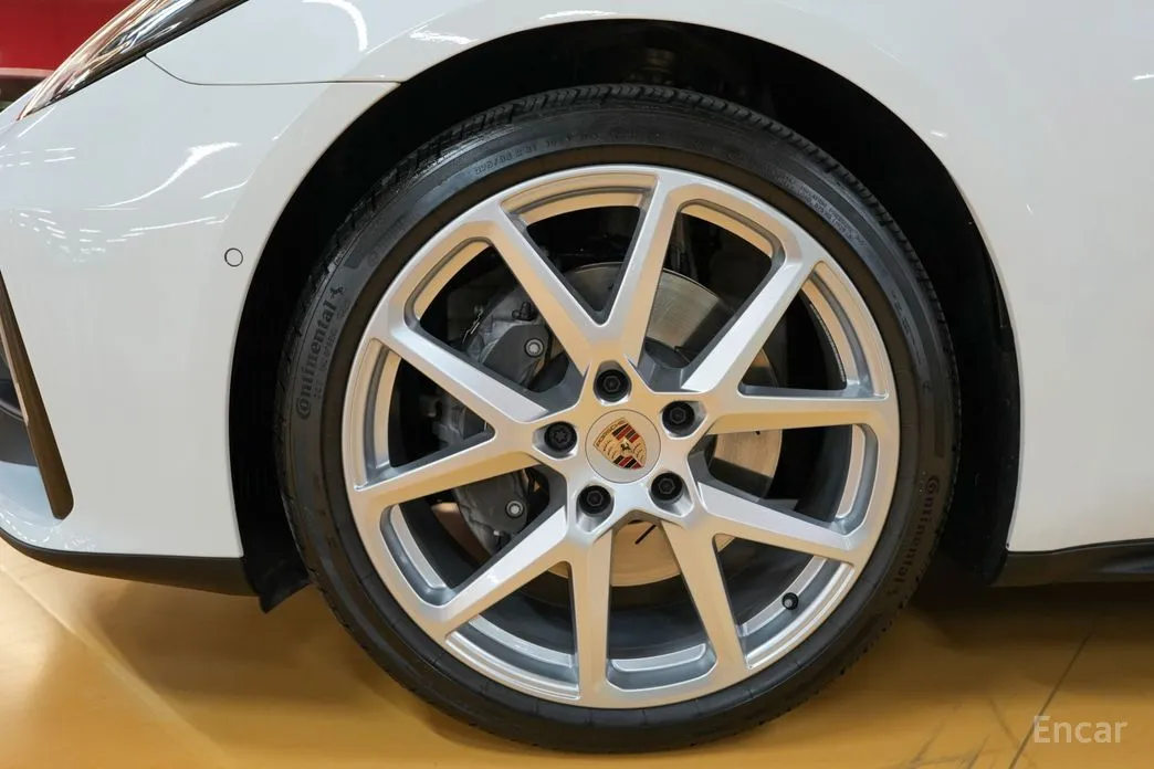 Фото 5 - Porsche Panamera