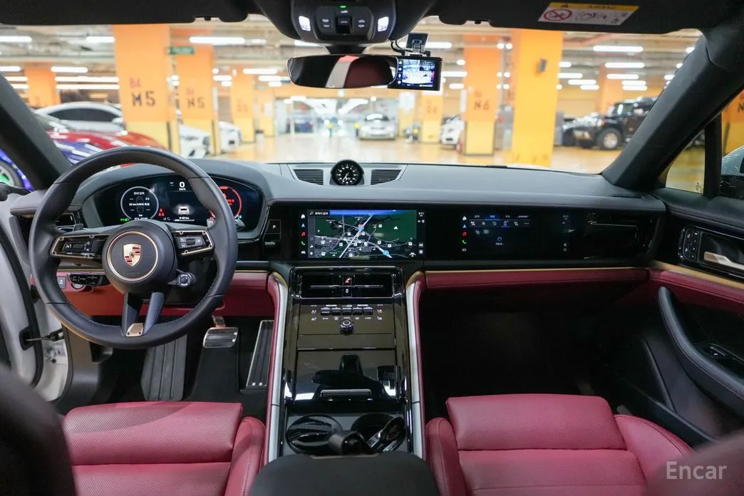 Фото 7 - Porsche Panamera