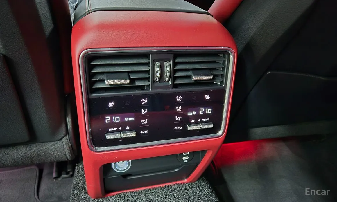 Фото 16 - Porsche Cayenne