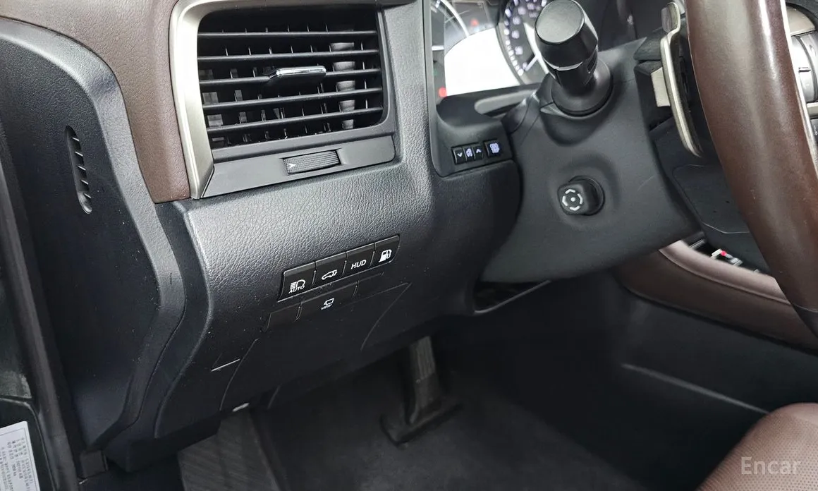 Фото 16 - Lexus RX