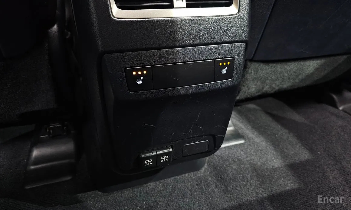 Фото 19 - Lexus RX