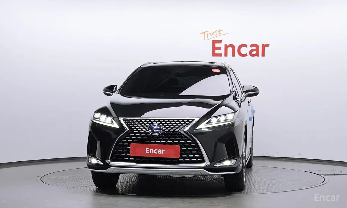 Фото 3 - Lexus RX