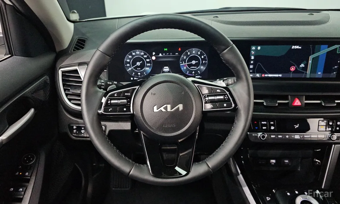 Фото 15 - Kia Seltos