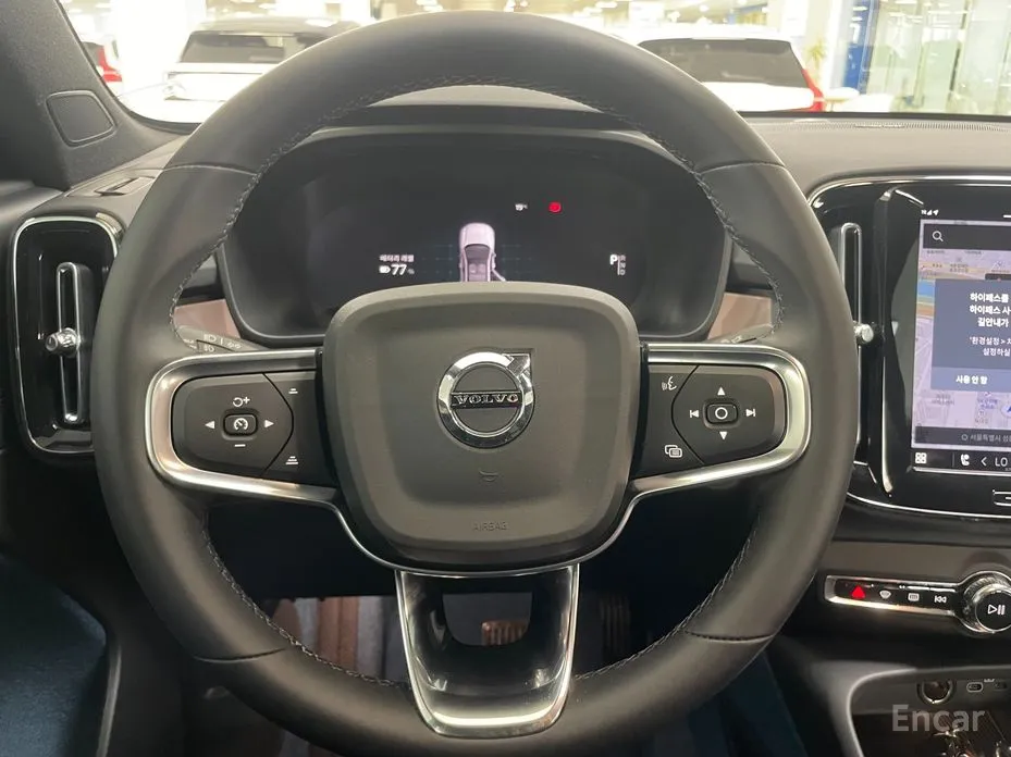 Фото 16 - Volvo C40