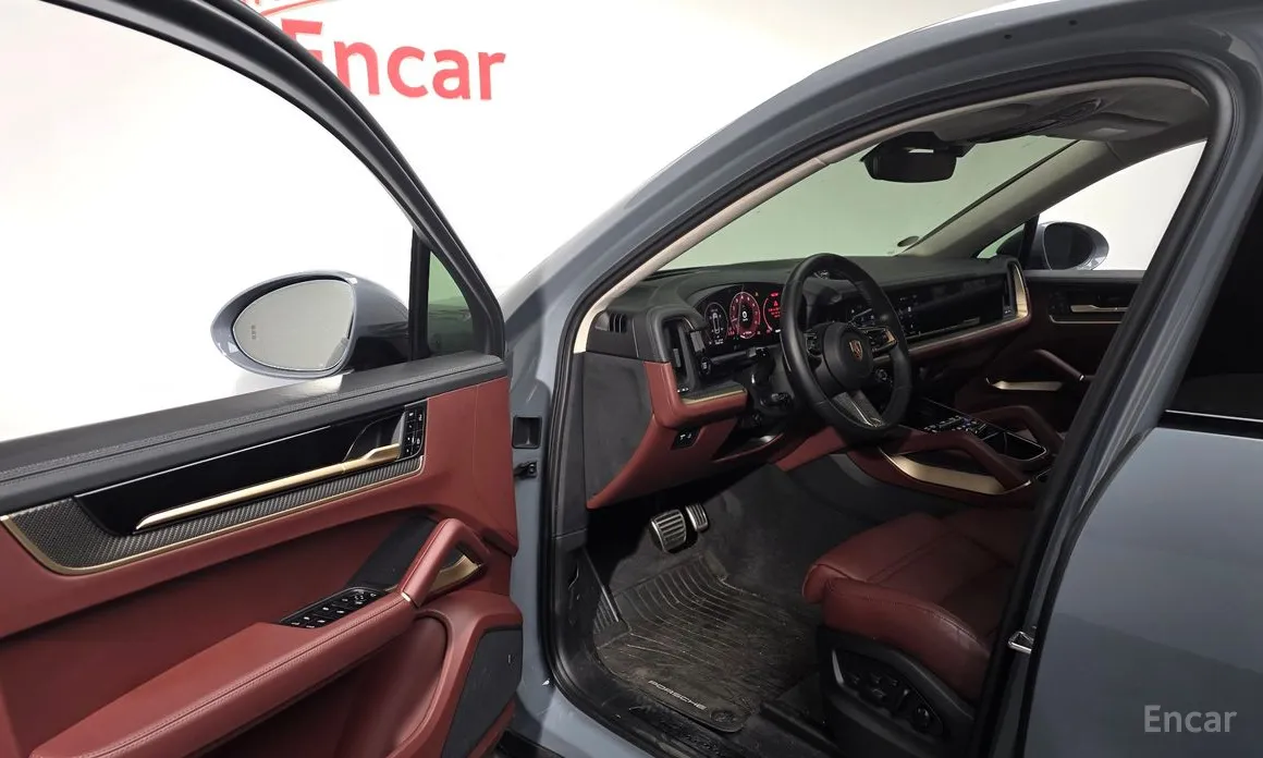 Фото 12 - Porsche Cayenne