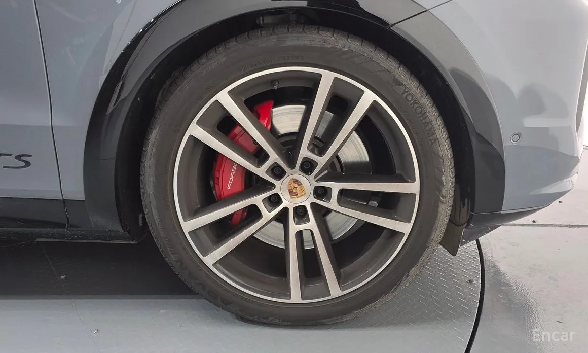 Фото 5 - Porsche Cayenne