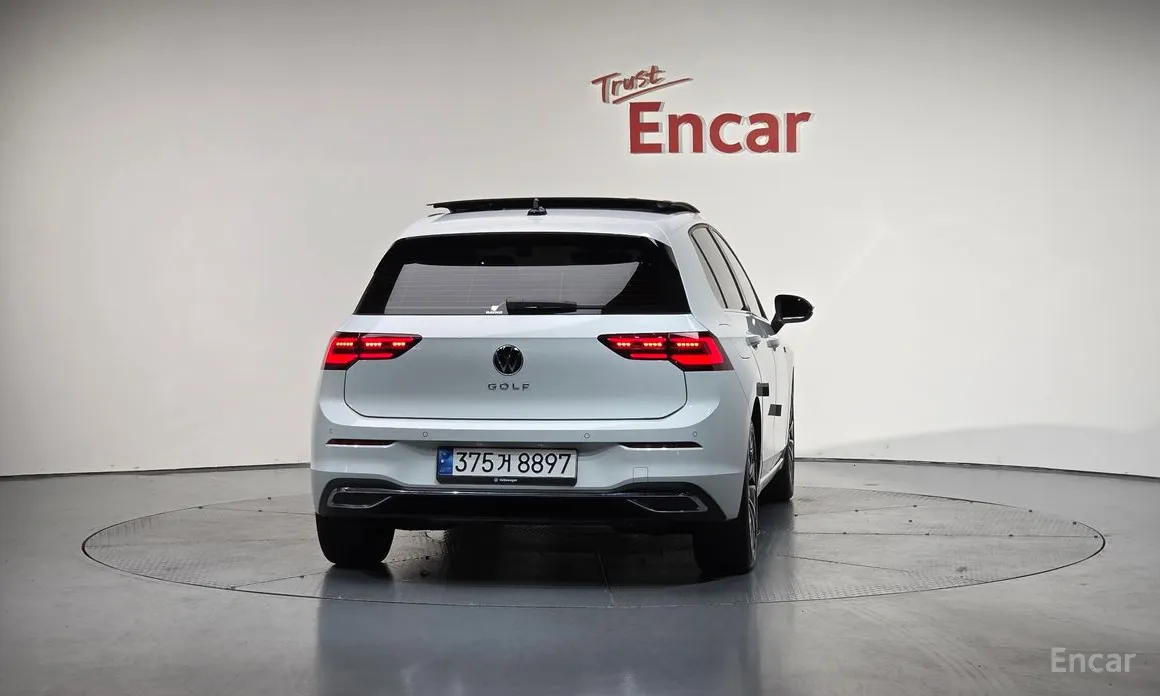 Фото 4 - Volkswagen Golf