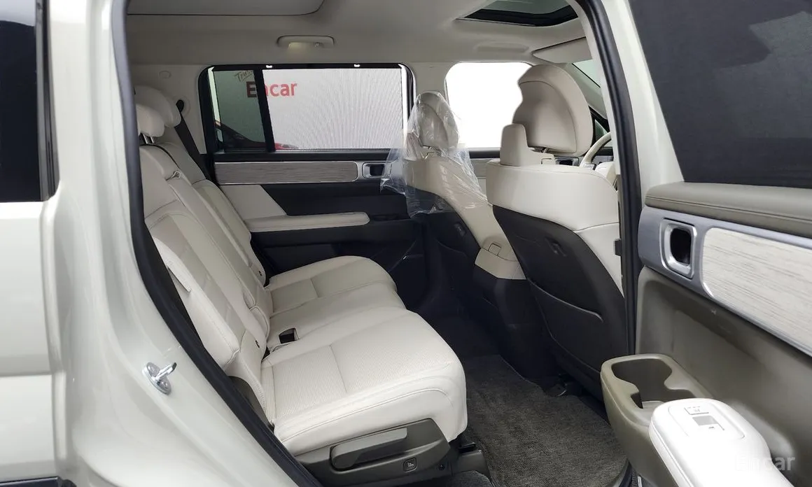 Фото 12 - Hyundai Santa Fe