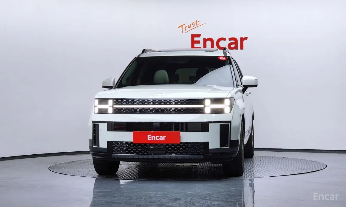 Фото 3 - Hyundai Santa Fe