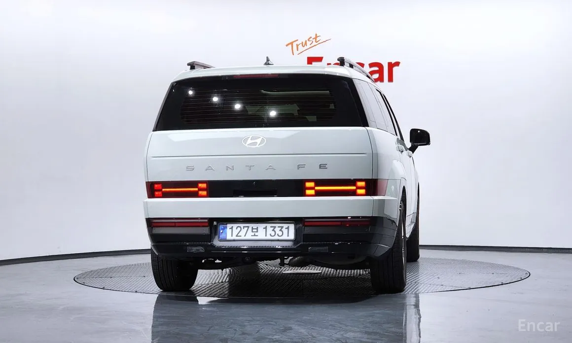 Фото 4 - Hyundai Santa Fe