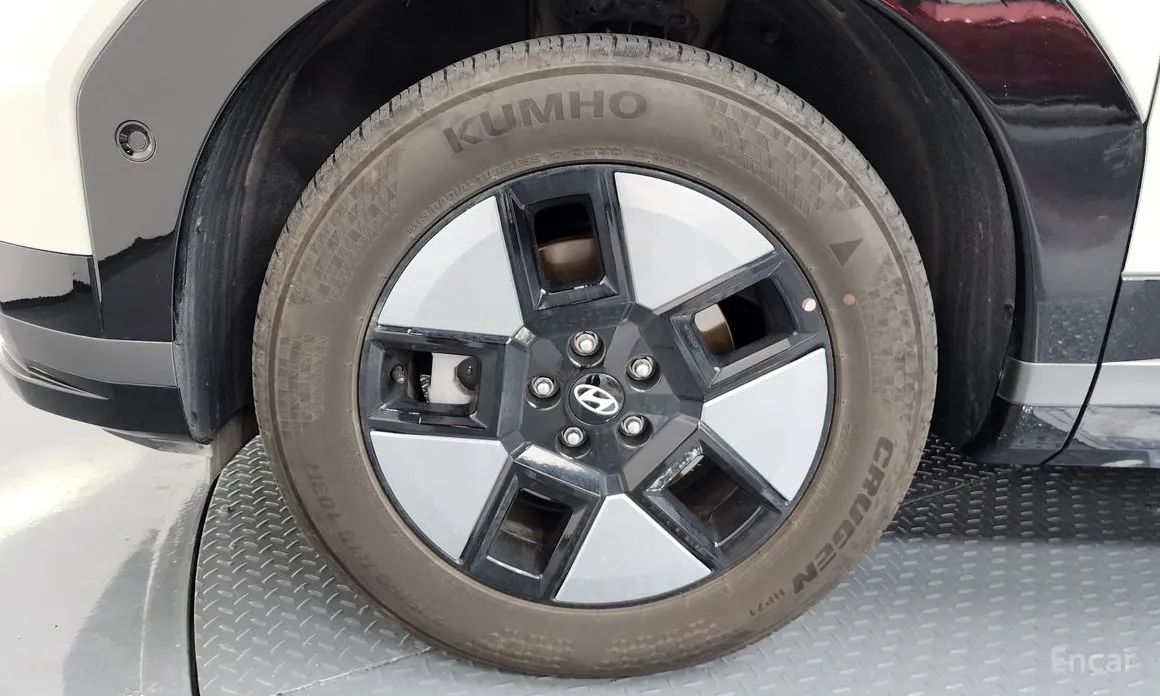 Фото 5 - Hyundai Santa Fe