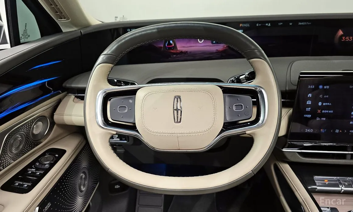 Фото 13 - Lincoln Nautilus