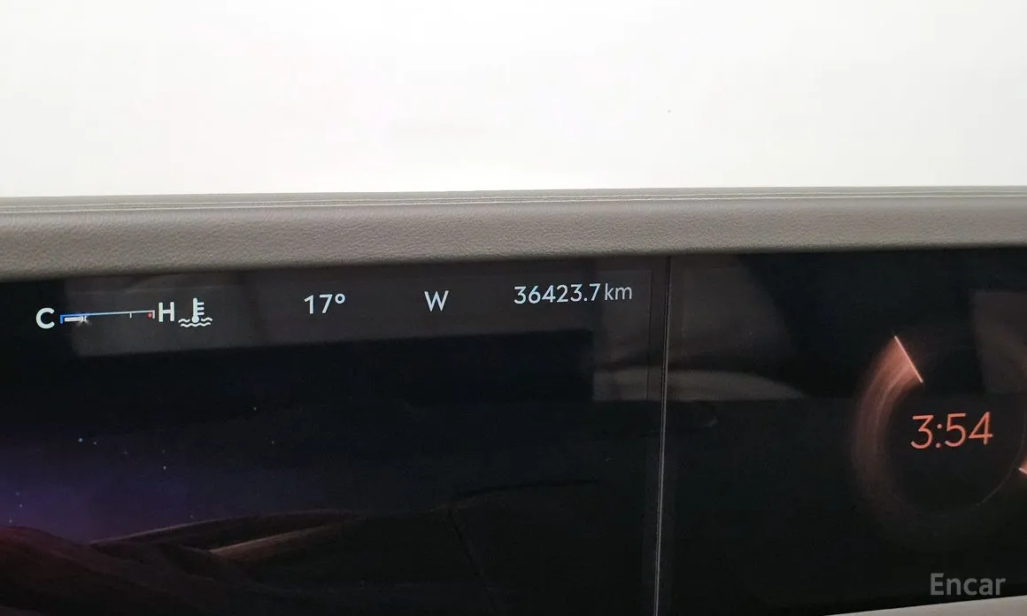 Фото 8 - Lincoln Nautilus