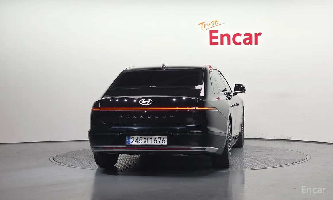 Photo 4 - Hyundai Grandeur