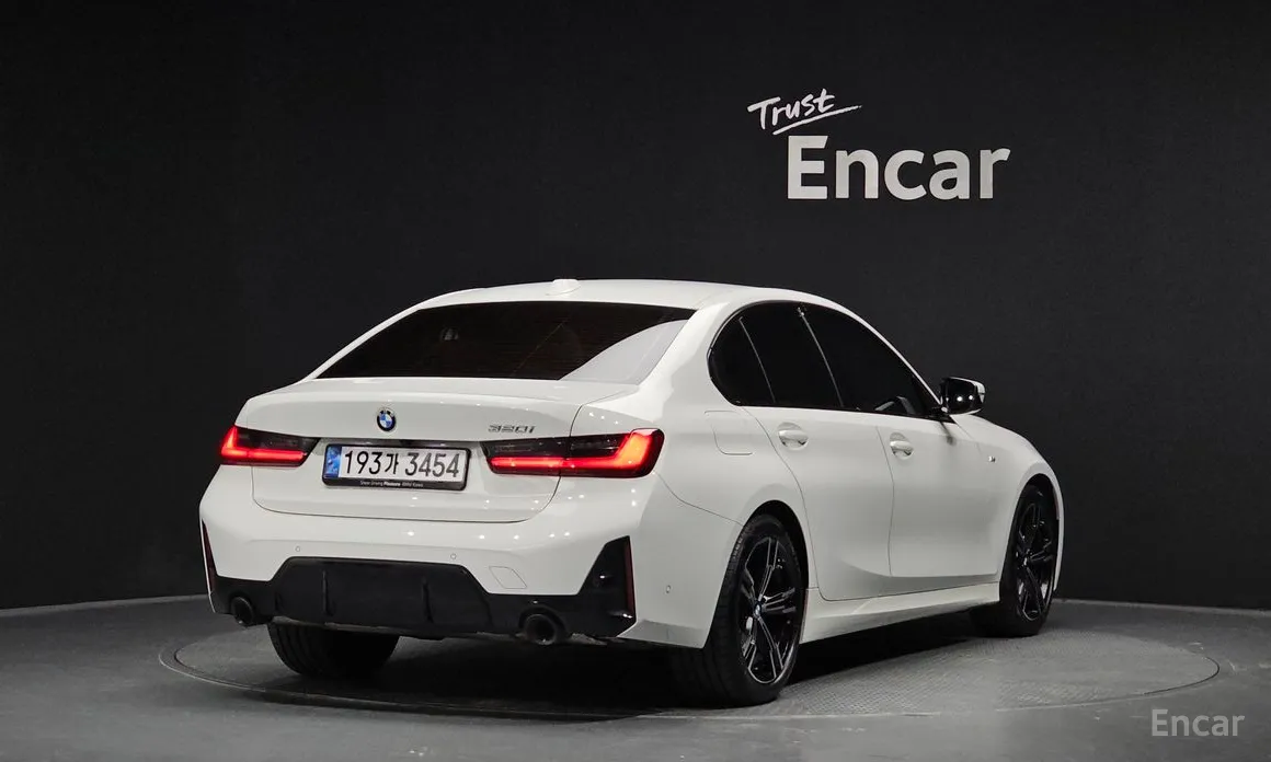 Фото 2 - BMW 3 Series