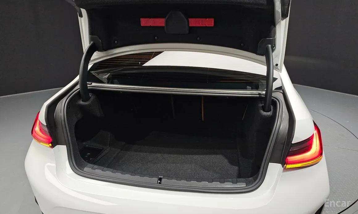 Фото 20 - BMW 3 Series