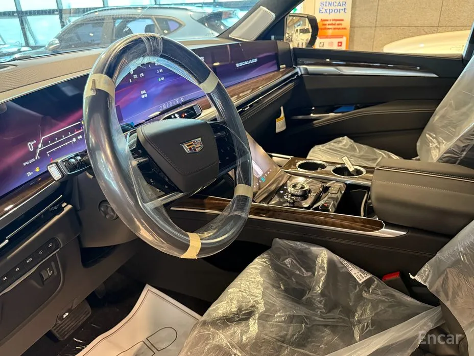 Фото 10 - Cadillac Escalade