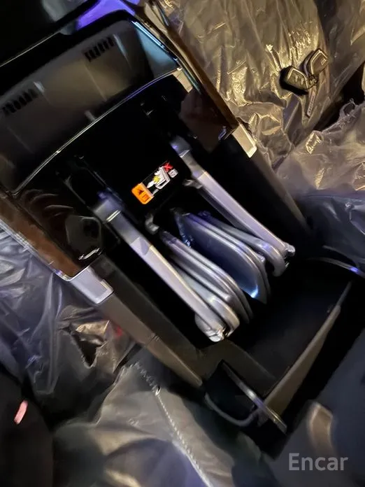 Фото 12 - Cadillac Escalade