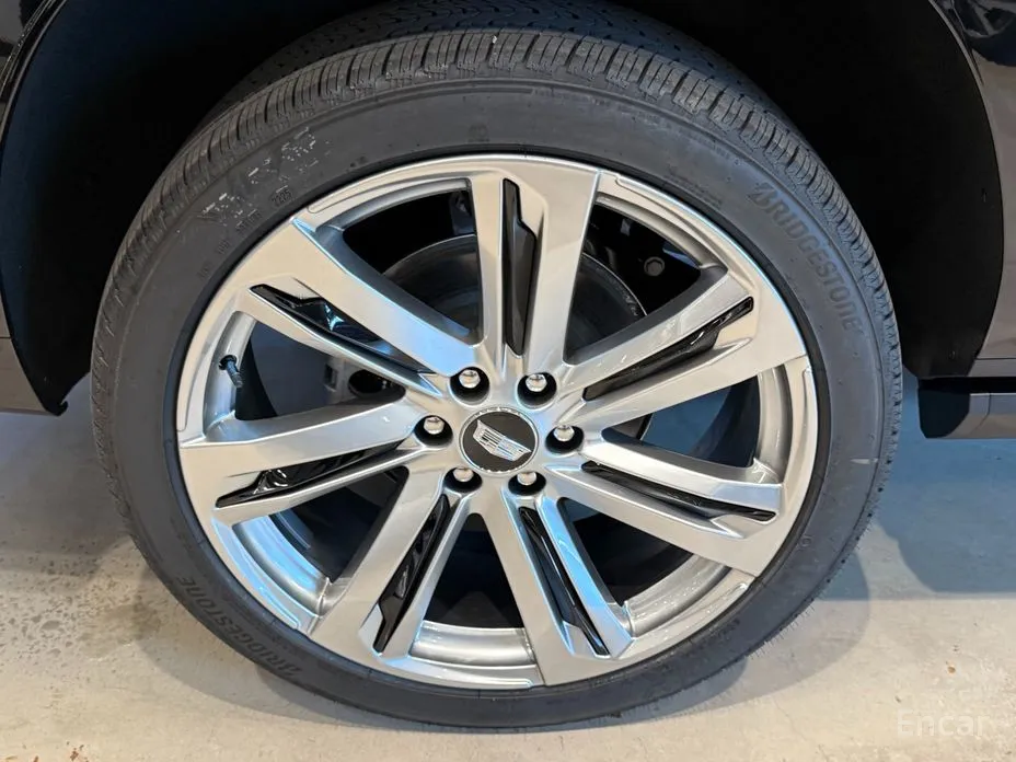 Фото 5 - Cadillac Escalade