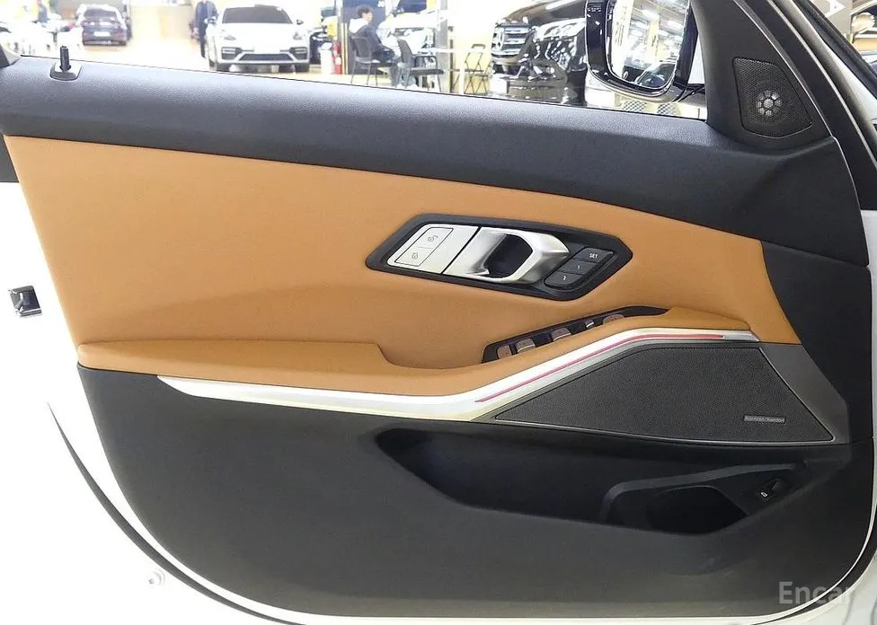 Фото 11 - BMW 3 Series