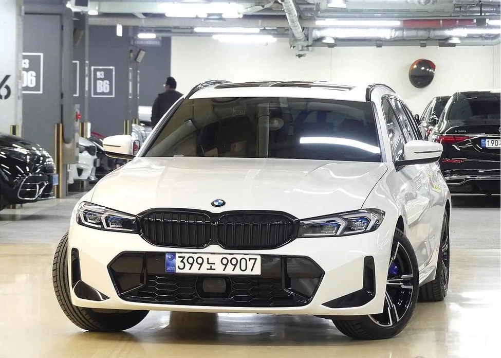 Фото 3 - BMW 3 Series