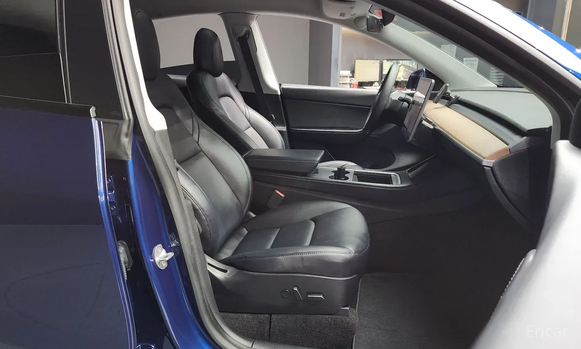 Фото 11 - Tesla Model Y