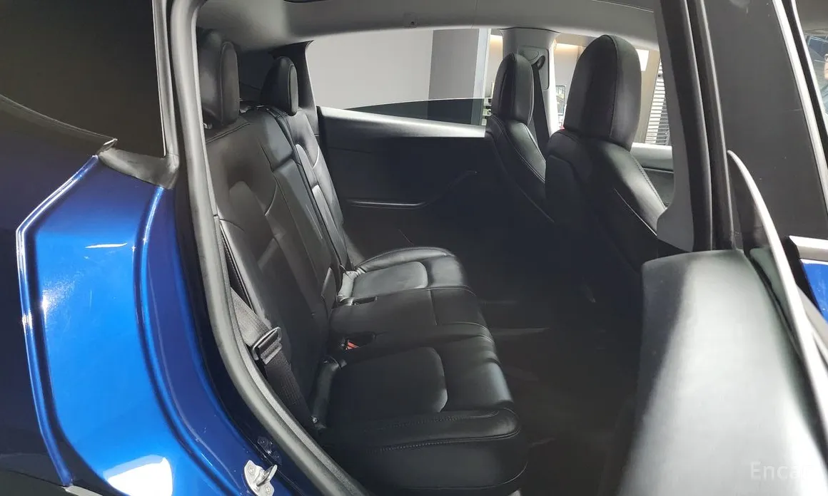 Фото 12 - Tesla Model Y