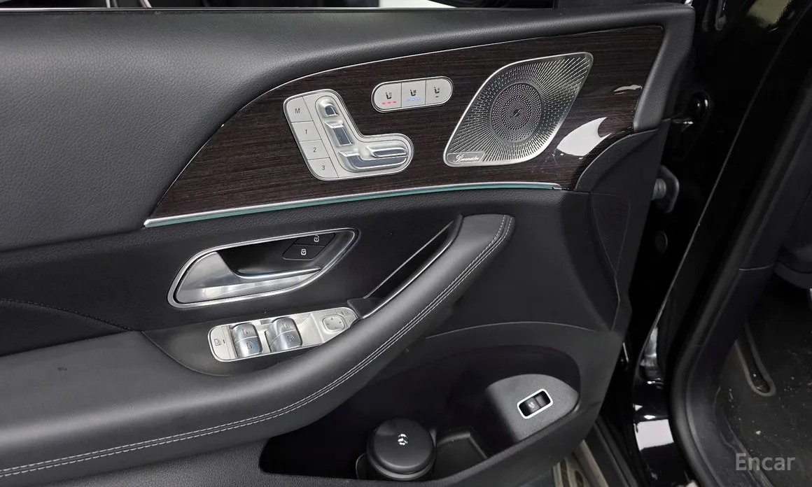 Фото 11 - Mercedes-Benz GLE-Class