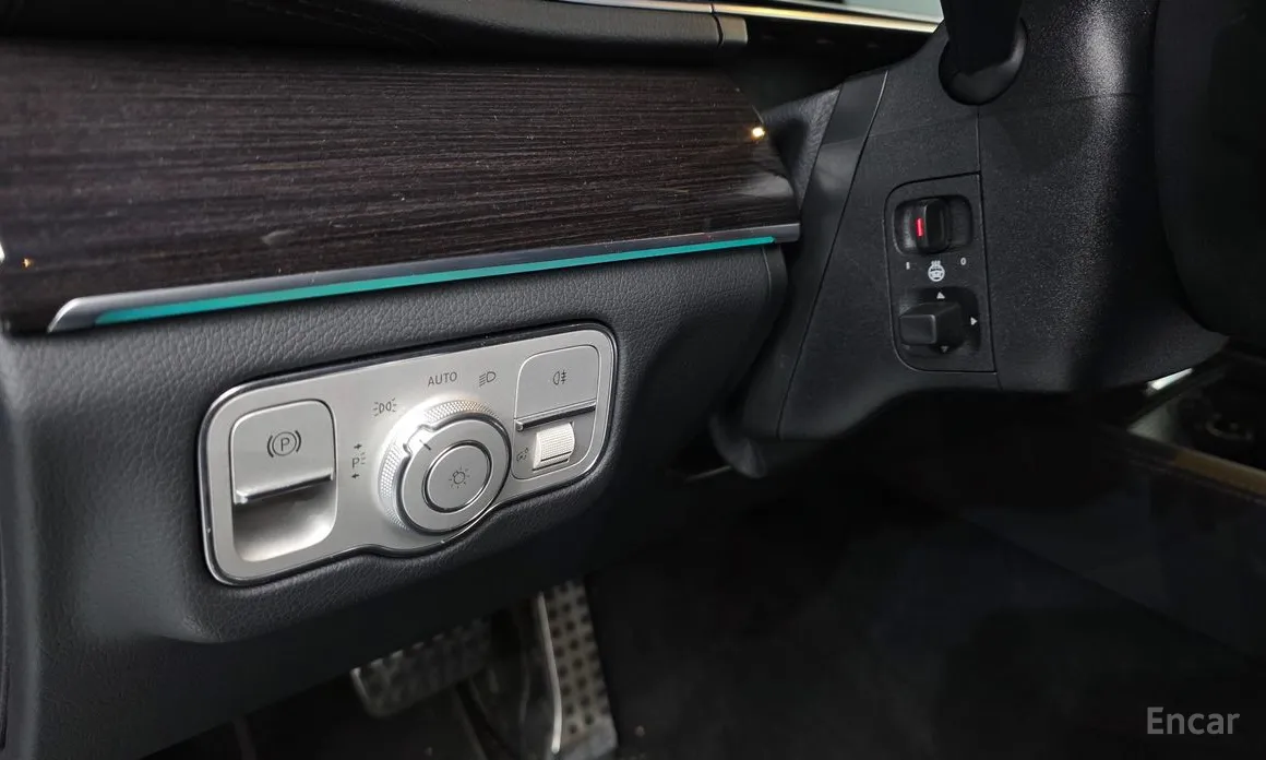 Фото 12 - Mercedes-Benz GLE-Class