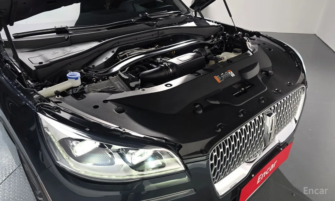 Фото 6 - Lincoln Aviator