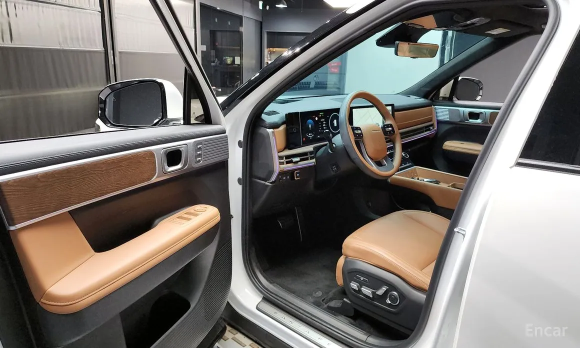 Фото 10 - Hyundai Santa Fe