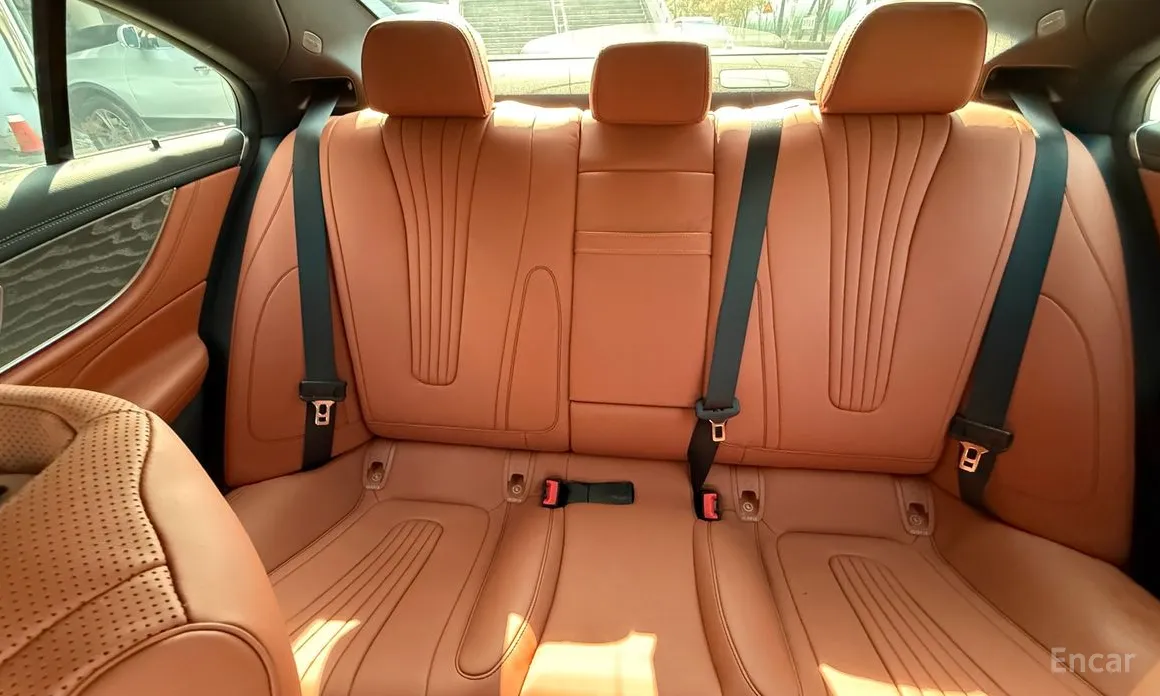 Фото 19 - Mercedes-Benz CLS-Class