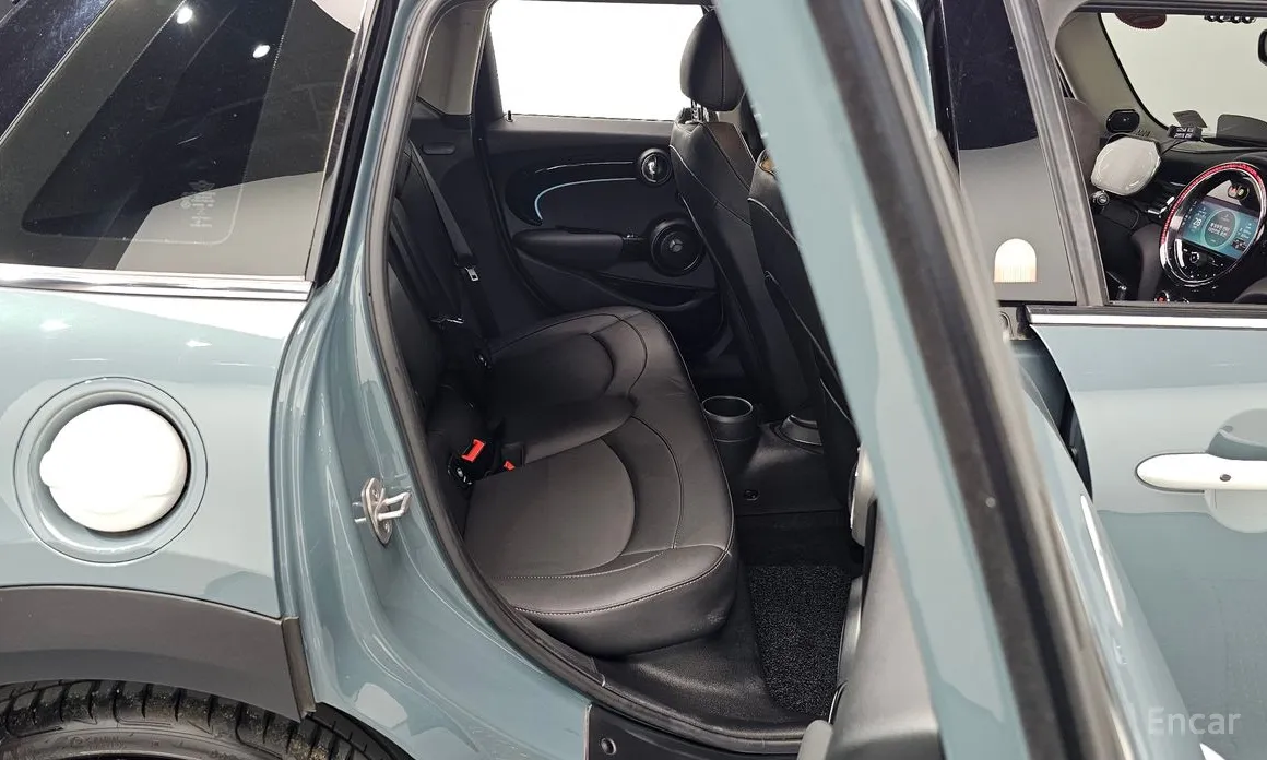 Фото 11 - Mini Cooper