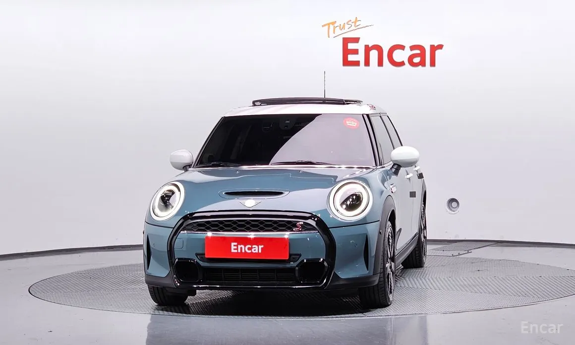 Фото 3 - Mini Cooper