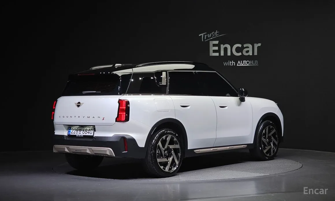 Фото 2 - Mini Countryman