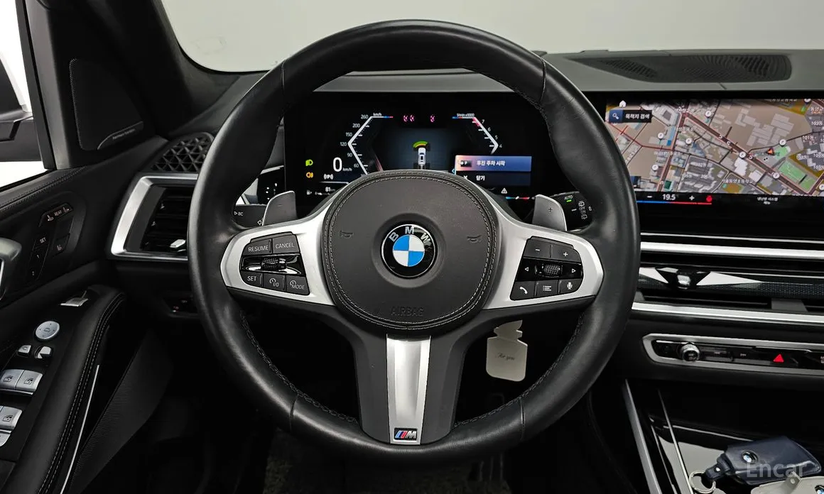 Фото 13 - BMW X7