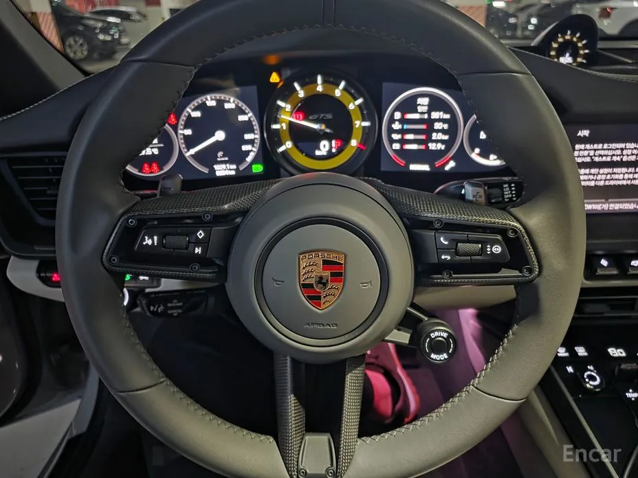 Porsche 911 2019 Carrera 4 GTS Cabriolet