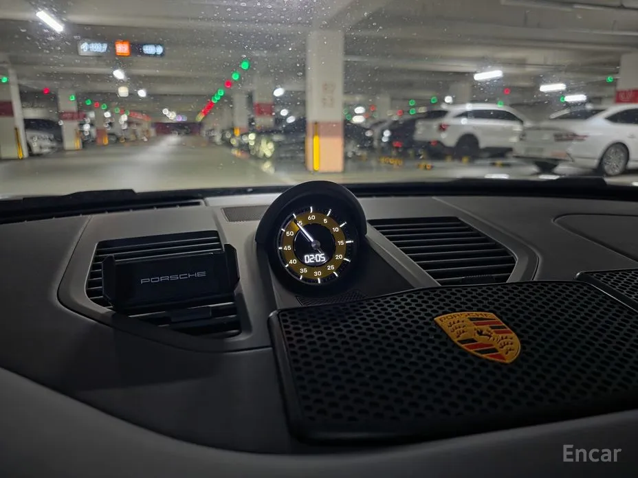 Porsche 911 2019 Carrera 4 GTS Cabriolet