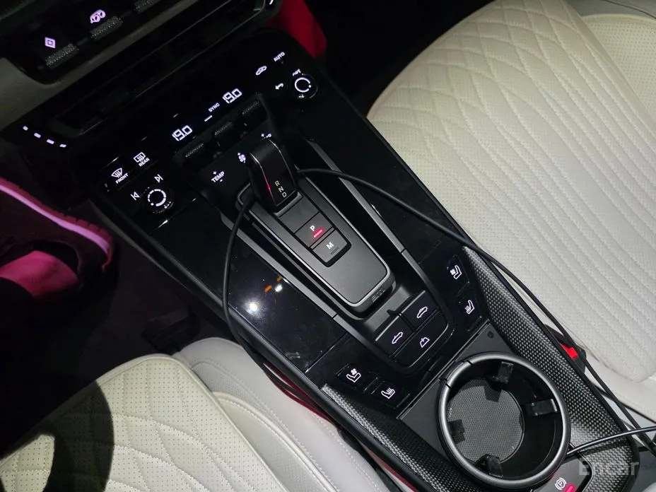 Porsche 911 2019 Carrera 4 GTS Cabriolet