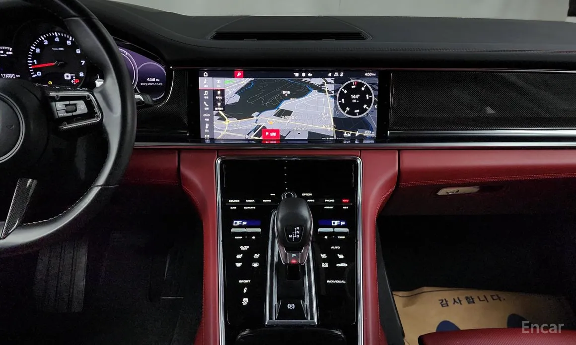 Фото 14 - Porsche Panamera