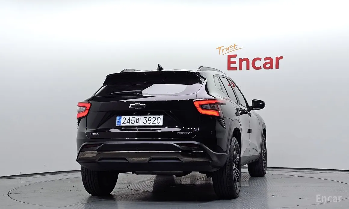 Фото 4 - Chevrolet Trax