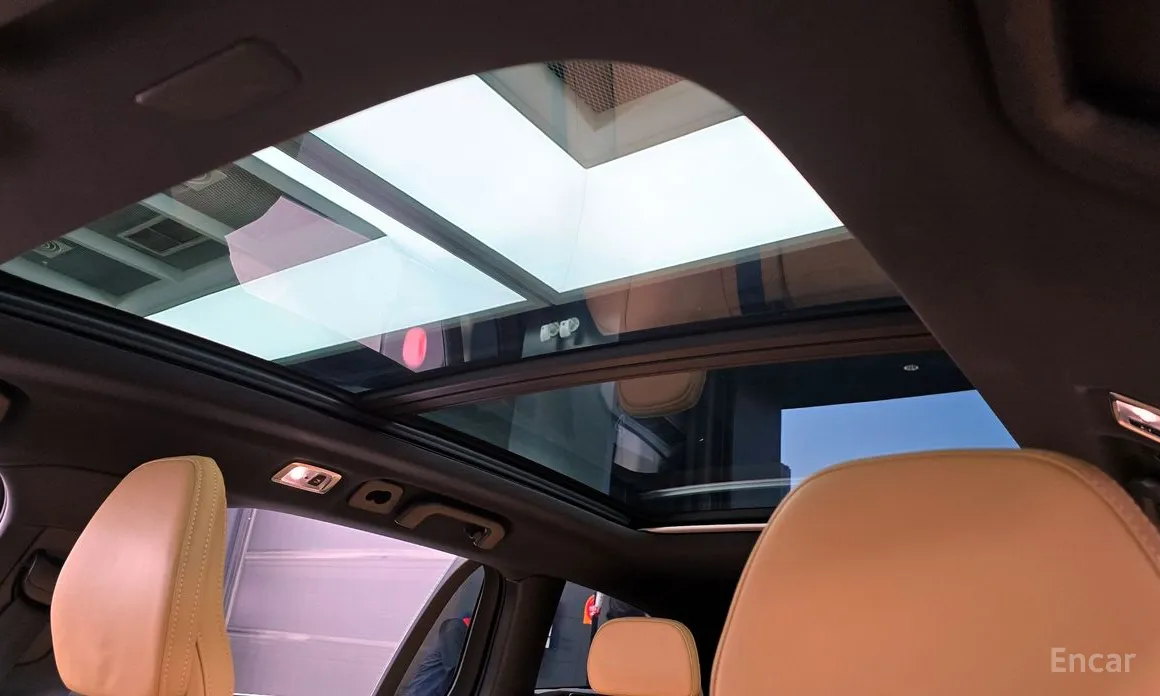 Фото 18 - Volvo V60