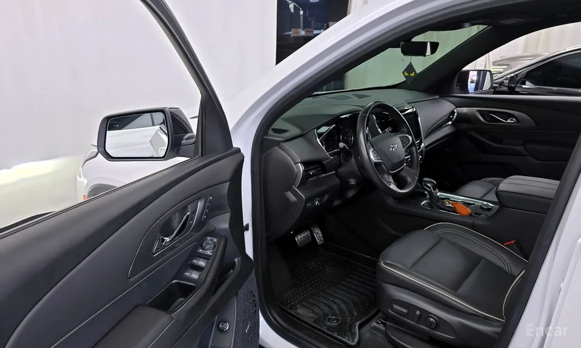 Фото 10 - Chevrolet Traverse